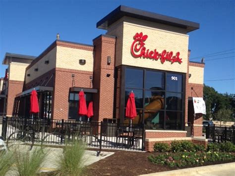 Chick fil a restaurant - The new restaurant’s hours will be 6:30 a.m.-10 p.m., Monday through Saturday. All Chick-fil-A locations are closed on Sunday. To mark the opening, the franchise will give 100 “local heroes” free Chick-fil-A entrées for a year and donate $25,000 to Feeding America, according to a news release. The address is 6299 Van Buren Blvd.